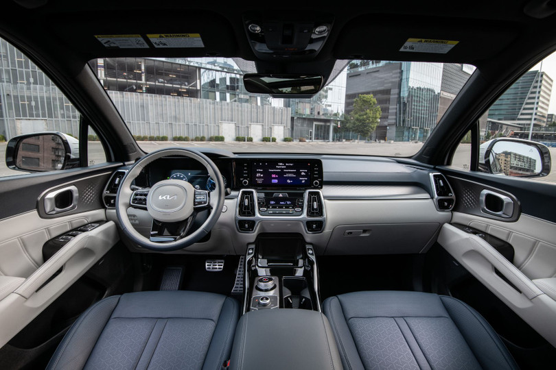 Kia Sorento PHEV 2022 bản siêu tiết kiệm nhiên liệu chốt giá từ 46.165 USD