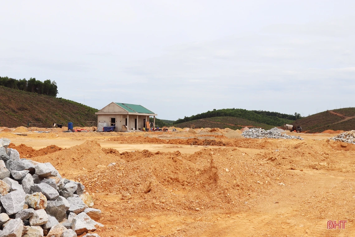 Đưa khu xử lý rác thải huyện Vũ Quang vào vận hành từ tháng 9/2022