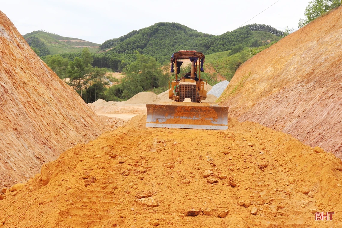 Đưa khu xử lý rác thải huyện Vũ Quang vào vận hành từ tháng 9/2022