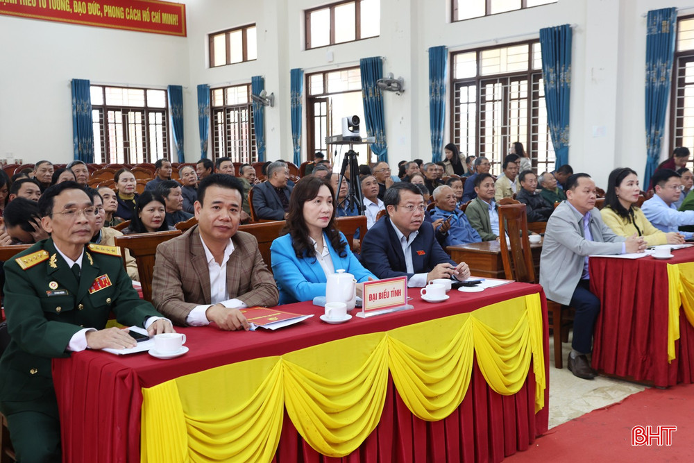 Các đại biểu tham dự hội nghị.