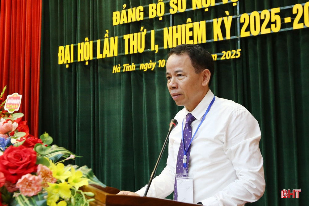 Giám đốc Sở Nội vụ Lê Minh Đạo khai mạc đại hội. bqbht_br_9a.jpg