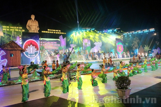 Long trọng Lễ vinh danh, rước Bằng ghi danh dân ca ví, giặm Nghệ Tĩnh ảnh 5