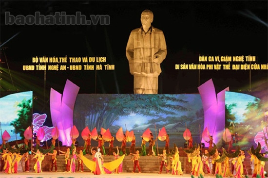 Long trọng Lễ vinh danh, rước Bằng ghi danh dân ca ví, giặm Nghệ Tĩnh ảnh 13