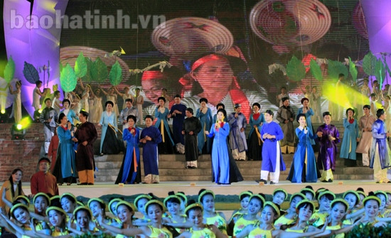 Long trọng Lễ vinh danh, rước Bằng ghi danh dân ca ví, giặm Nghệ Tĩnh ảnh 15