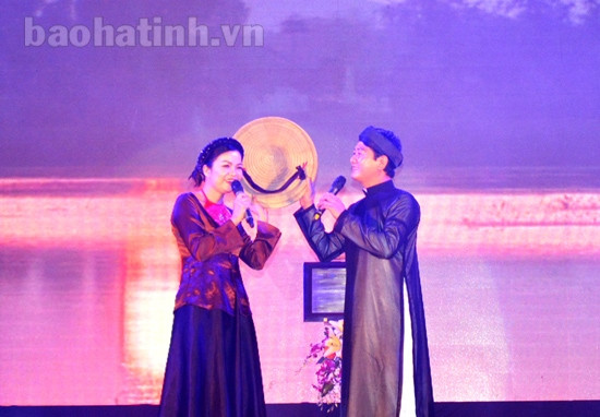 Long trọng Lễ vinh danh, rước Bằng ghi danh dân ca ví, giặm Nghệ Tĩnh ảnh 23