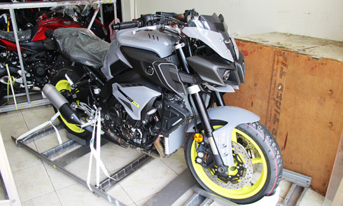 yamaha mt 10 night flou 2016 dau tien ve viet nam