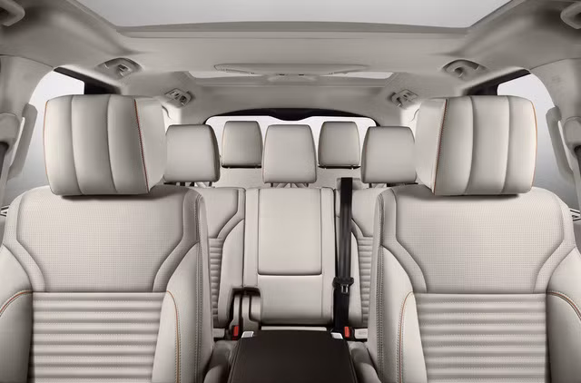 suv gia dinh ly tuong land rover discovery 2018 ra mat gia tu 49 990 usd