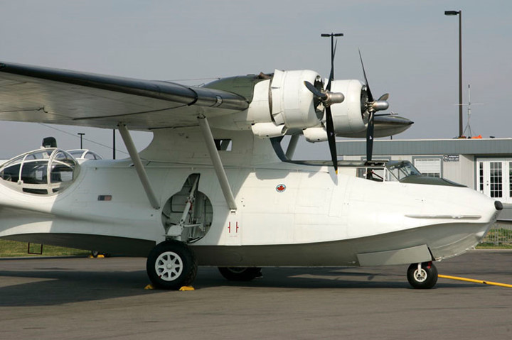 chiem nguong thuyen bay luong cu quan su canso a cua my