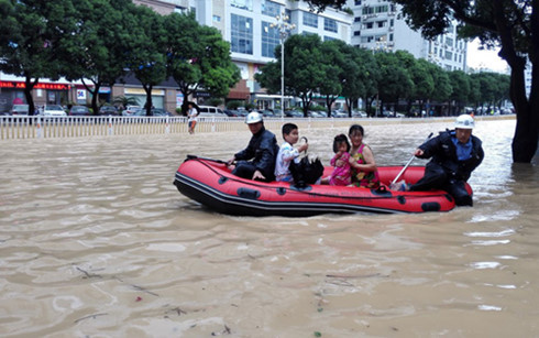 bao megi lam 27 nguoi mat tich tai trung quoc