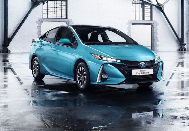 toyota prius plug in hybrid uong 1lit xang 100 km