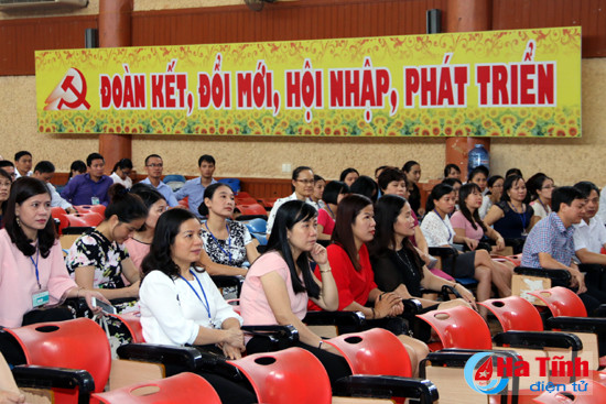 khai mac ky thi tuyen cong chuc tinh ha tinh nam 2016