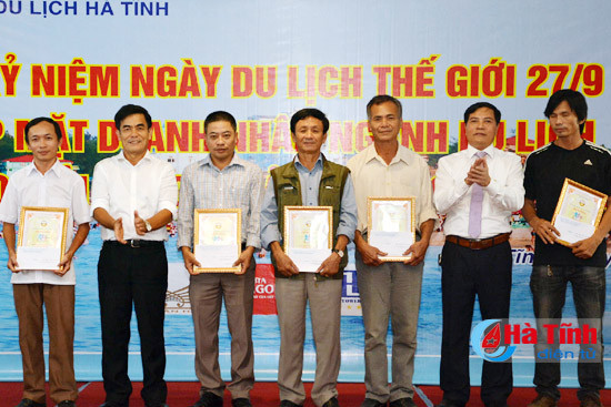 trao thuong cuoc thi anh du lich ha tinh lan thu ii cho 11 tac pham