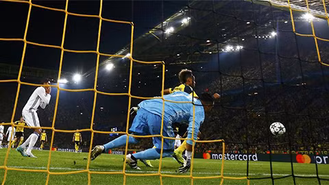 real chia diem dortmund trong ngay ronaldo ghi ban thu 95 o champions league
