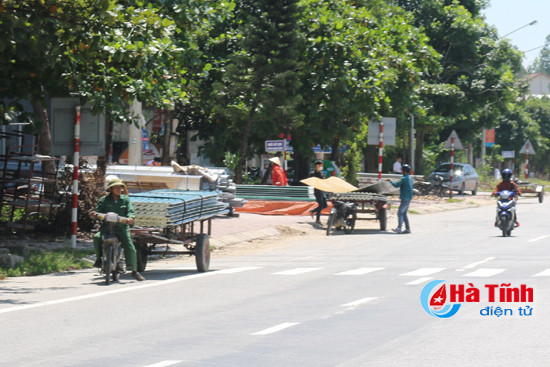 rung minh truoc nhung may chem di dong