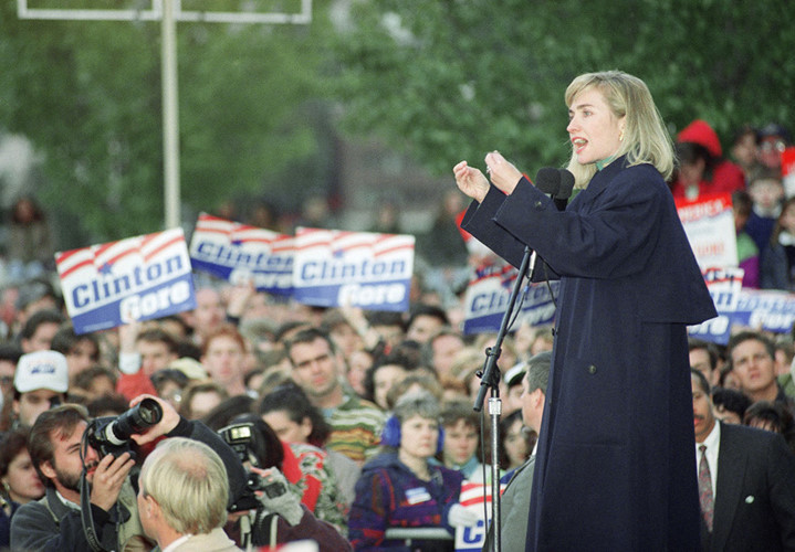 anh ba hillary tre trung ben chong trong chien dich tranh cu 1992