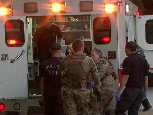 the gioi ngay qua ukraine ra lenh doi ten crimea