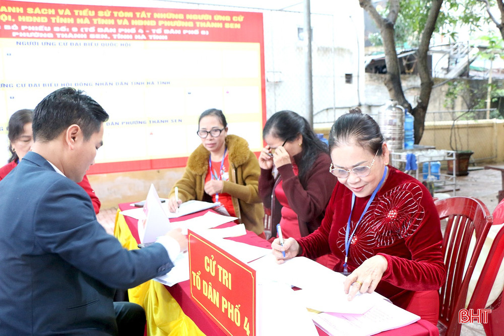 Toàn phường Thành Sen có gần 60.000 cử tri, 7 đơn vị bầu cử, 41 khu vực bỏ phiếu. Cử tri trên địa bàn thực hiện quyền bầu cử để lựa chọn 3 ĐBQH, 5 đại biểu HĐND tỉnh và 25 đại biểu HĐND phường nhiệm kỳ mới.