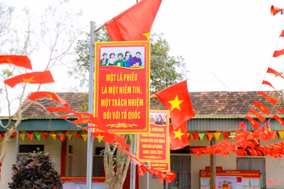 Đánh giá kết quả bước đầu về công tác tổ chức bầu cử tại Hà Tĩnh