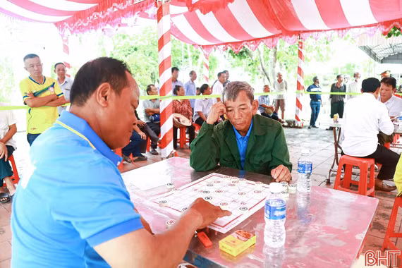 Thể thao kết nối cộng đồng, tưởng nhớ Đông các Đại học sỹ Trương Quốc Dụng