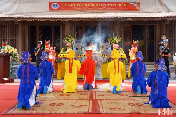 Trang nghiêm lễ giỗ tổ họ Nguyễn Tiên Điền
