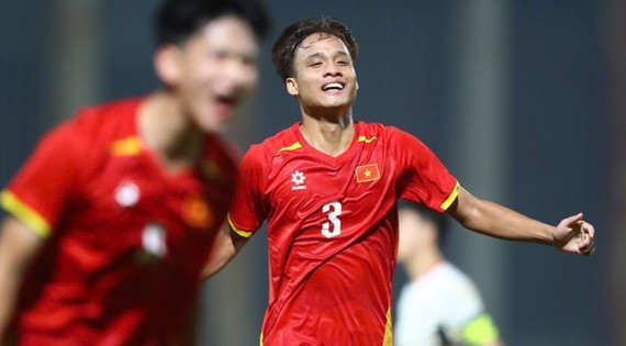 Thắng đậm Malaysia, U17 Việt Nam vào VCK châu Á 2026