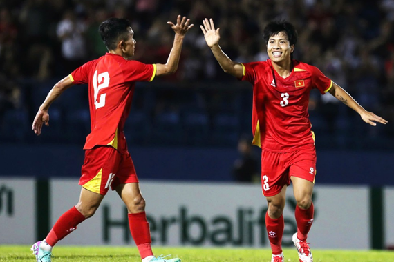 Tuyển Lào - Tuyển Việt Nam: Chiến thắng đẹp trên xứ 'Triệu voi'?