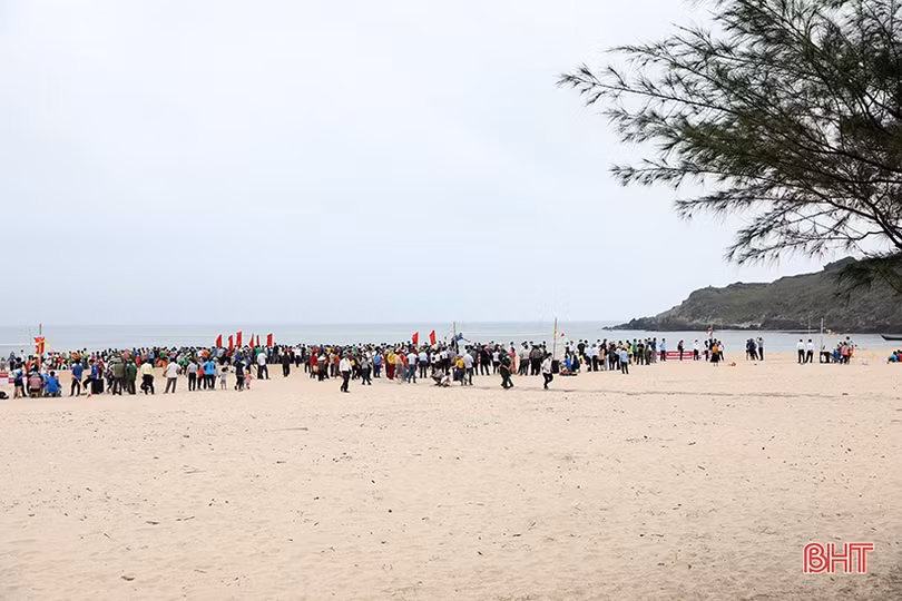 Sôi nổi các hoạt động văn hóa, thể thao chào mừng lễ khai trương du lịch biển TX Kỳ Anh