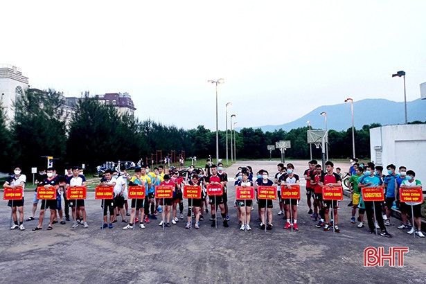 Formosa Hà Tĩnh khai mạc giải bóng chuyền nam, nữ công nhân lao động