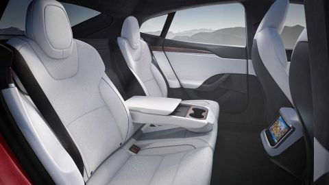 Cận cảnh xe điện 1.020 mã lực Tesla Model S Plaid tại Việt Nam
