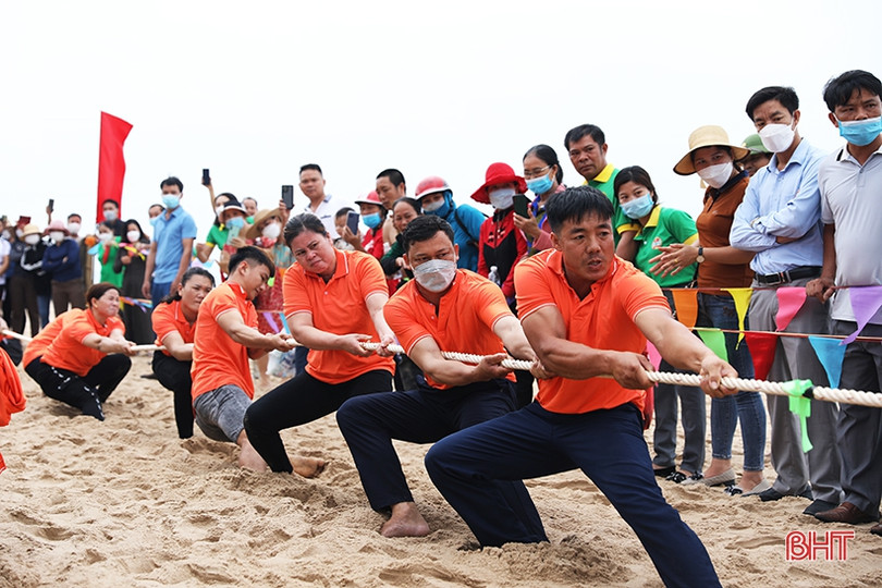 Sôi nổi các hoạt động văn hóa, thể thao chào mừng lễ khai trương du lịch biển TX Kỳ Anh