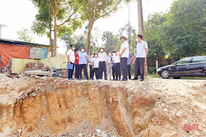 Tập trung đẩy nhanh tiến độ các dự án giao thông ở Hà Tĩnh