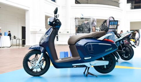 Cận cảnh VinFast Klara S 2022 giá 36,9 triệu, đi 194 km/lần sạc