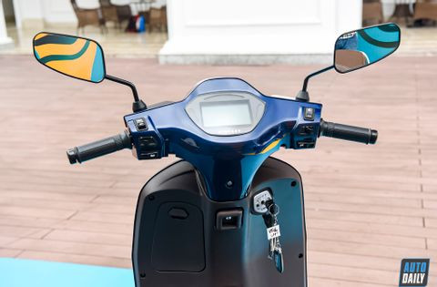 Cận cảnh VinFast Klara S 2022 giá 36,9 triệu, đi 194 km/lần sạc