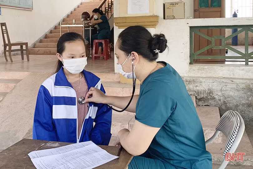 Các địa phương ở Hà Tĩnh tiêm phòng COVID-19 cho học sinh 11 tuổi