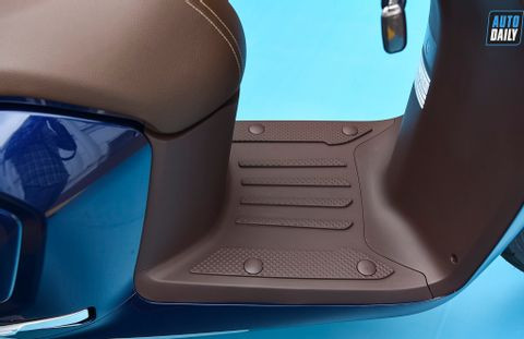 Cận cảnh VinFast Klara S 2022 giá 36,9 triệu, đi 194 km/lần sạc