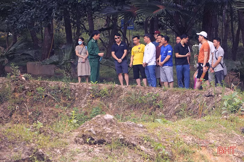 Du khách muôn phương đến tri ân tại Khu di tích Ngã ba Đồng Lộc