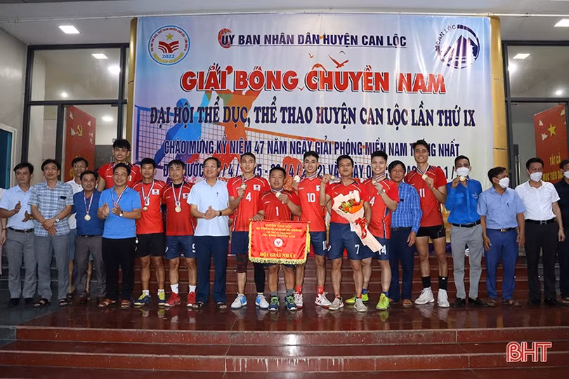 Xã Sơn Lộc vô địch Giải Bóng chuyền nam huyện Can Lộc