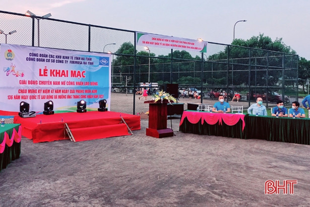 Formosa Hà Tĩnh khai mạc giải bóng chuyền nam, nữ công nhân lao động