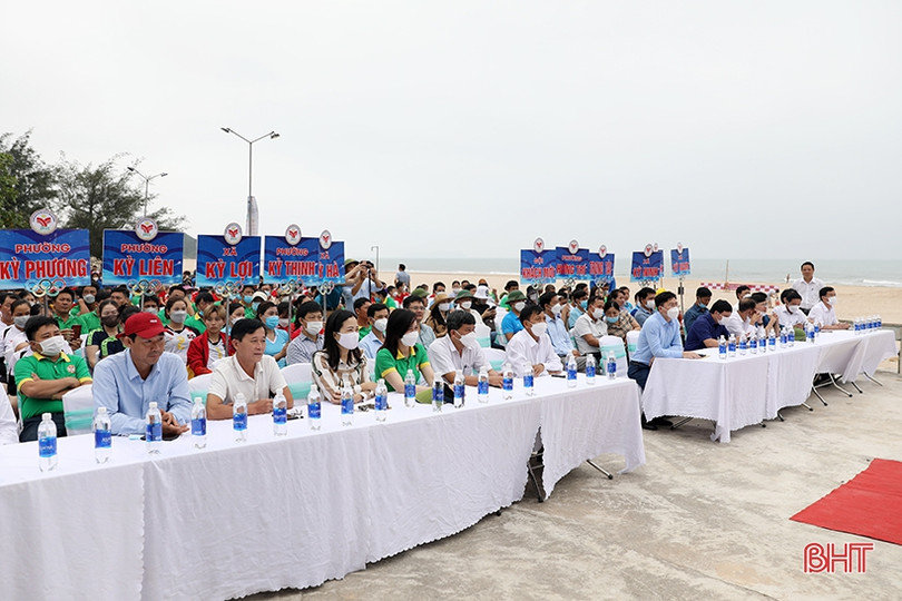 Sôi nổi các hoạt động văn hóa, thể thao chào mừng lễ khai trương du lịch biển TX Kỳ Anh