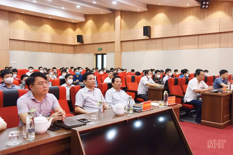 Cán bộ, đảng viên Hà Tĩnh chủ động nâng cao nhận thức về cuộc cách mạng công nghiệp 4.0