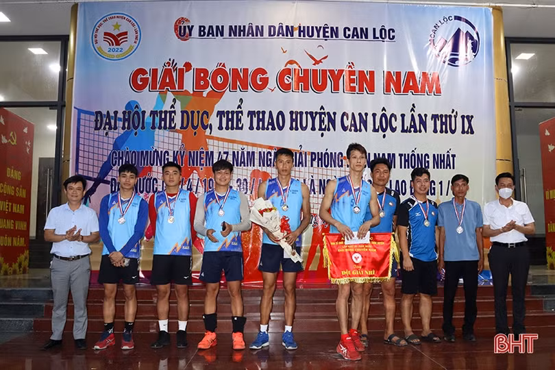 Xã Sơn Lộc vô địch Giải Bóng chuyền nam huyện Can Lộc