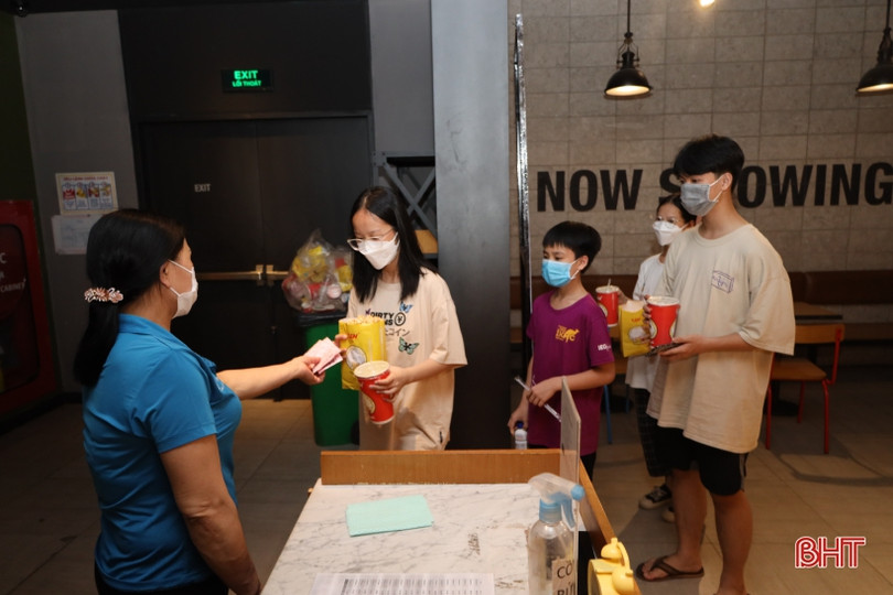 Trung tâm thương mại, khu vui chơi tại Hà Tĩnh hút khách kỳ nghỉ lễ 30/4 - 1/5 ảnh 20 Trung tâm thương mại, khu vui chơi tại Hà Tĩnh hút khách kỳ nghỉ lễ 30/4 - 1/5