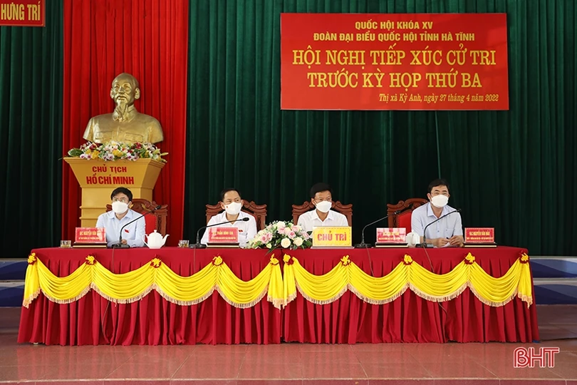 Cử tri TX Kỳ Anh quan tâm hạ tầng khu tái định cư, nguồn lực xây dựng đô thị