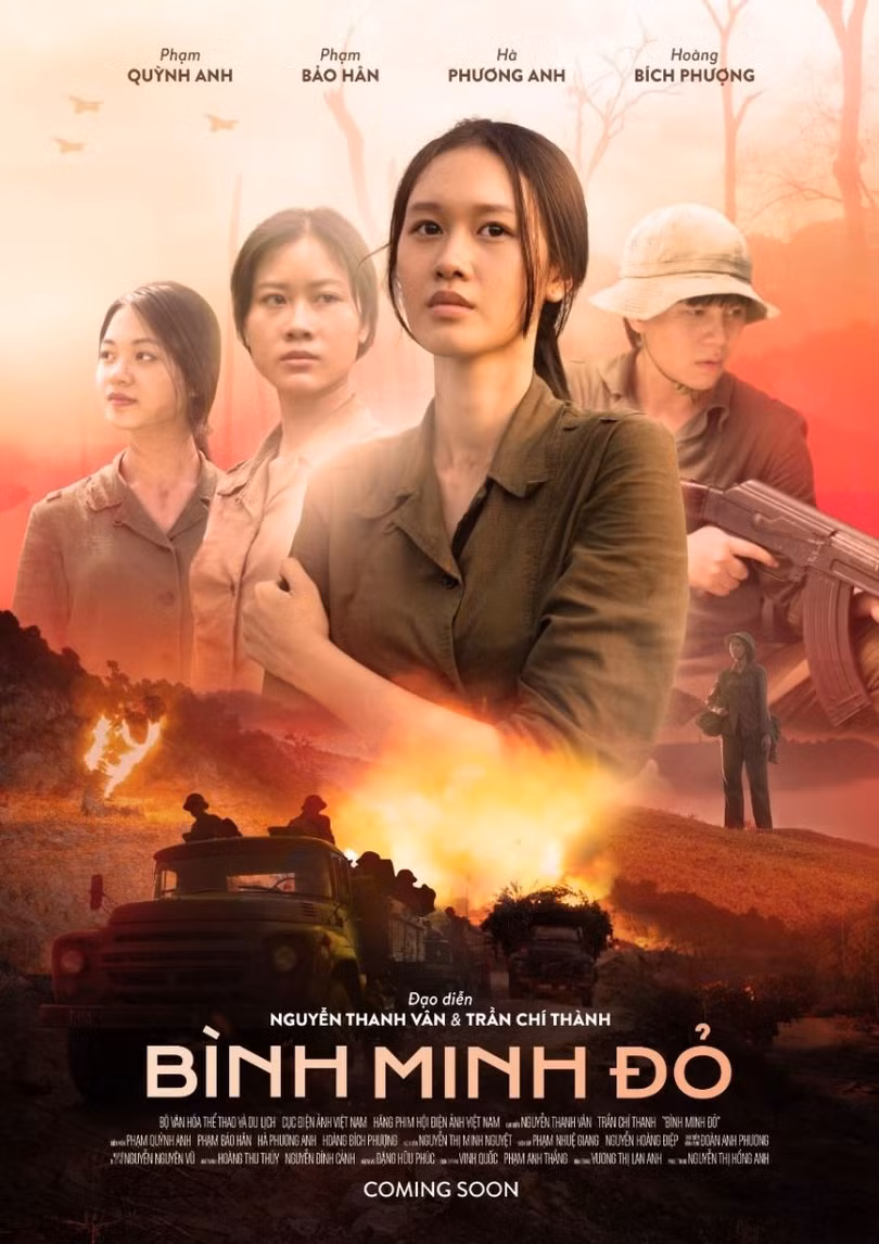 Xem phim “Bình minh đỏ”: “Đất nước mình nhiều điều giản dị”