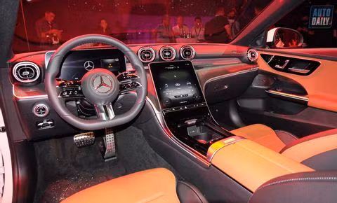 Mercedes-Benz C-Class 2022 chính thức ra mắt tại Việt Nam