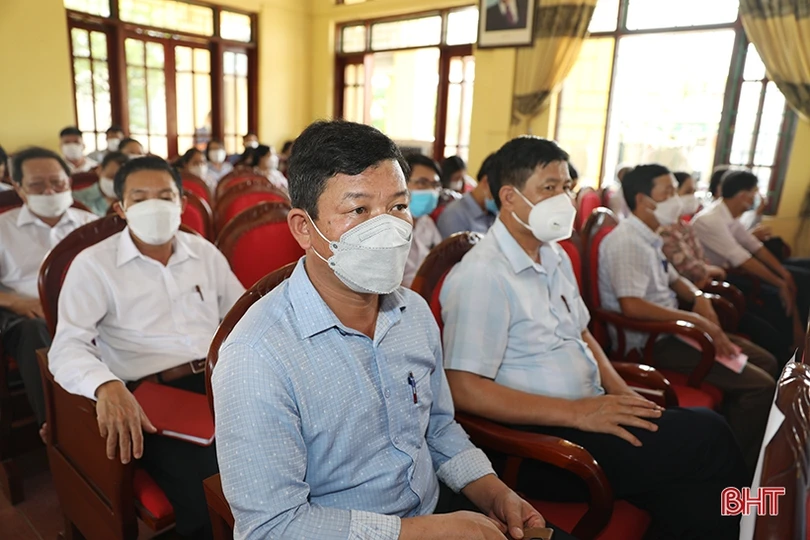 Cử tri TX Kỳ Anh quan tâm hạ tầng khu tái định cư, nguồn lực xây dựng đô thị