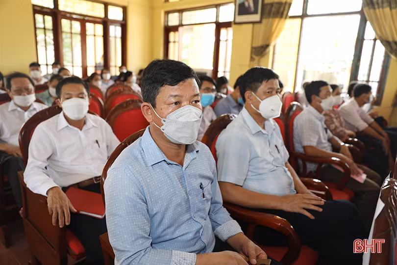 Cử tri TX Kỳ Anh quan tâm hạ tầng khu tái định cư, nguồn lực xây dựng đô thị