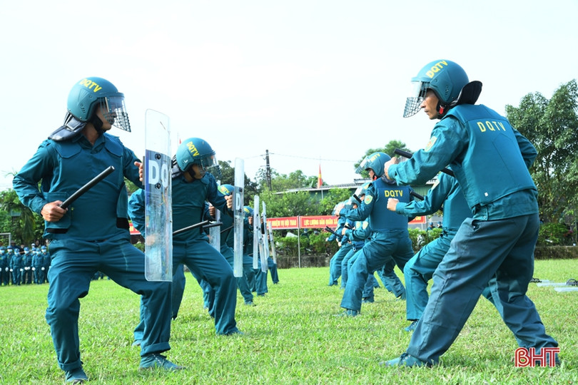 Dân quân xã Cẩm Duệ giành giải nhất hội thao lực lượng dân quân cụm 2 