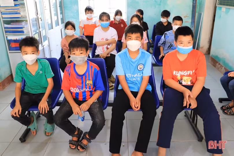 Các địa phương ở Hà Tĩnh tiêm phòng COVID-19 cho học sinh 11 tuổi