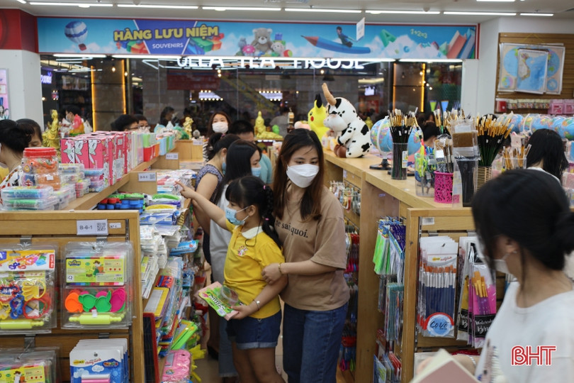 Trung tâm thương mại, khu vui chơi tại Hà Tĩnh hút khách kỳ nghỉ lễ 30/4 - 1/5 ảnh 17 Trung tâm thương mại, khu vui chơi tại Hà Tĩnh hút khách kỳ nghỉ lễ 30/4 - 1/5